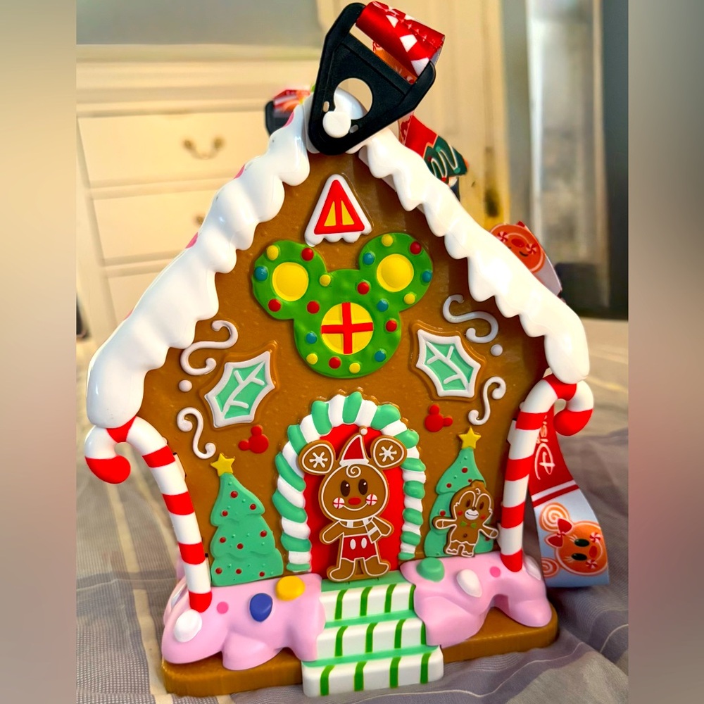 Disney Gingerbread House Popcorn Bucket - Exclusive LIMITED EDITION - NEW! ☃️🎅🏻